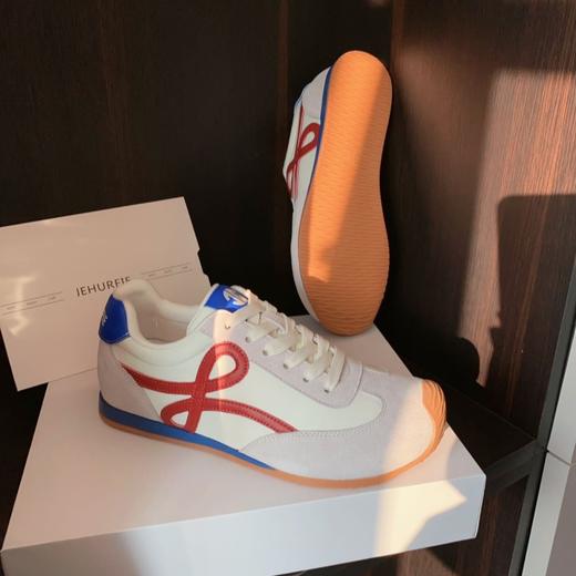 纪华菲 宽头舒适活泼跳色德训鞋 商品图3