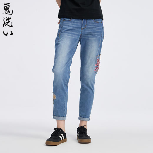 ONIARAI/鬼洗25春夏新品泥棒蓝女款粉红虎绣花牛仔男友裤 25N3406 商品图1