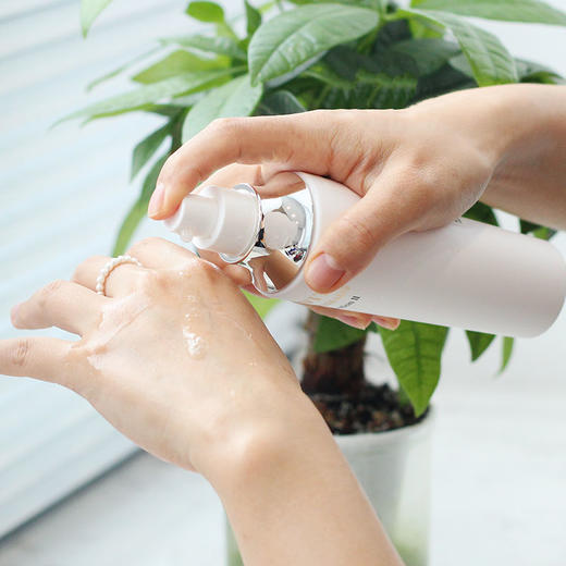 REVITAL悦薇 精华水乳御光赋活抗皱紧致美白 商品图5