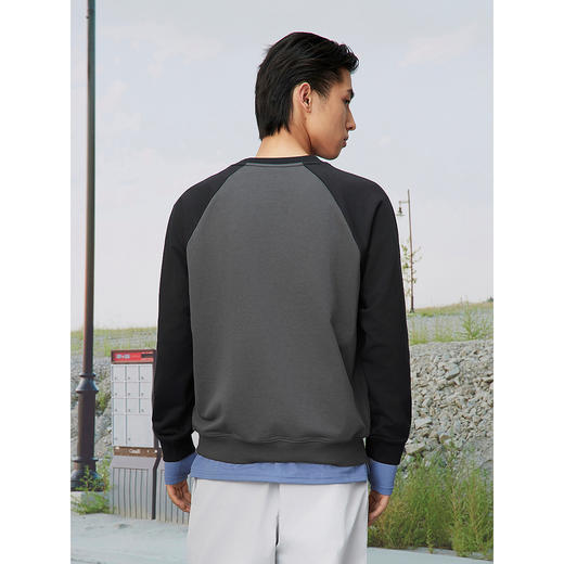 GXG男装 圆领字母印花撞色插肩袖卫衣长袖上衣 2025春季热卖 商品图3