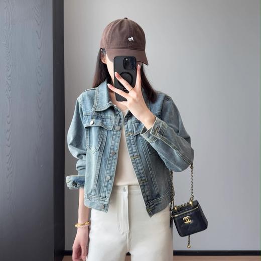 超洋气时髦设计显腿长清新浅色软牛仔短款小翻领外套女25春 商品图1