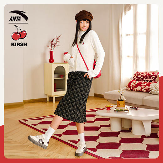 安踏（ANTA）x KIRSH联名 女冬季新款樱桃毛衫编织衫圆领套头针织衫162518752 商品图5