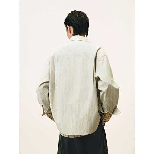 GXG男装 坑条面料口袋绣花宽松休闲翻领长袖衬衫外套 25年春热卖 商品图3