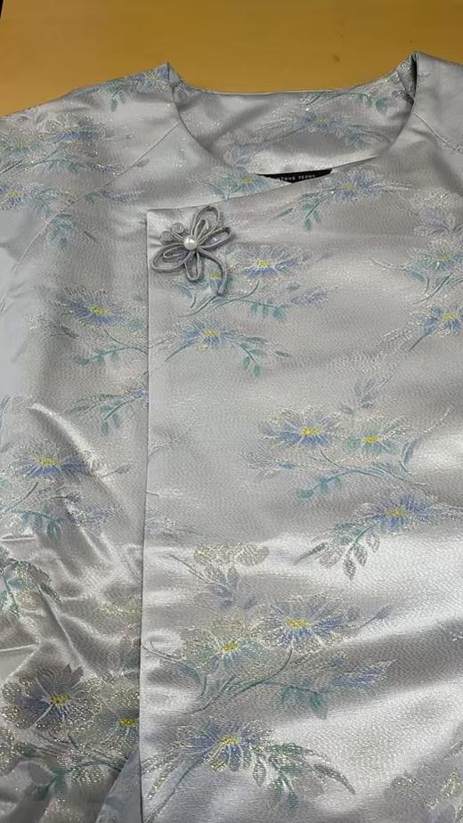 盛唐牡丹| 景天蓝色桑蚕丝配围巾外套 商品图5