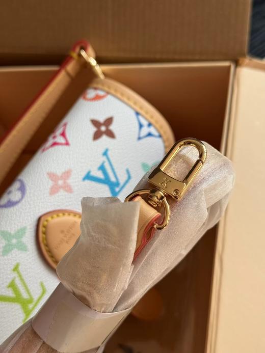 D030634白三彩可拆卸手柄圆润翻盖小号法棍包 商品图12