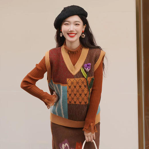 两三事梦境织语 冬季新款森女风立体花朵针织两件套女时尚套装 商品图1