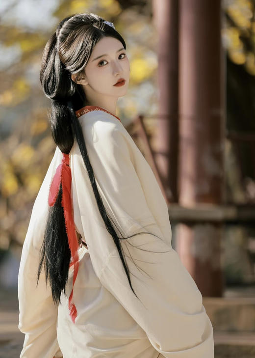 【会员特权】积分兑换！穿越千年 梦回江南！汉服大片 古风美照！拍摄地点：金龙湖步行公园内-如院民宿苏式园林 商品图2