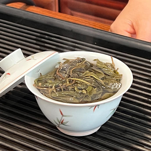 【会员专享 预售8折 买5送1】2026《大黑山》古树春茶 200克/饼 生茶 商品图3