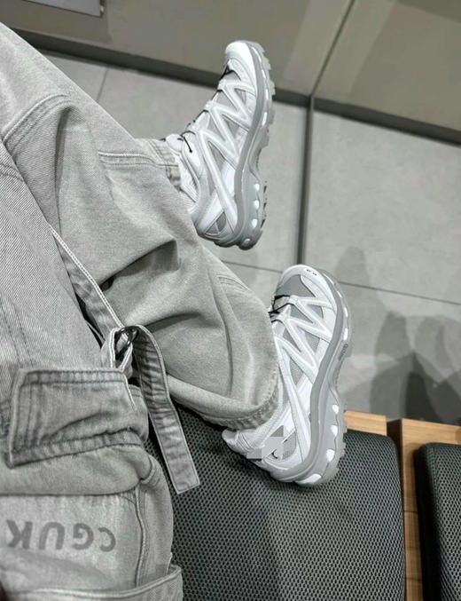 33-2渠道货 原材 SAL新色到 XT-Quest GTX 户外登山鞋 情侣款 运动休闲鞋 商品图9