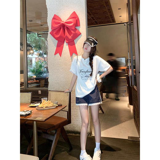 <曾小咸推荐>慵懒宽松白色字母贴钻短袖T恤 商品图2