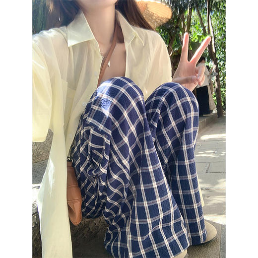 <曾小咸推荐>百搭衬衫灰色背心格子休闲裤 商品图1