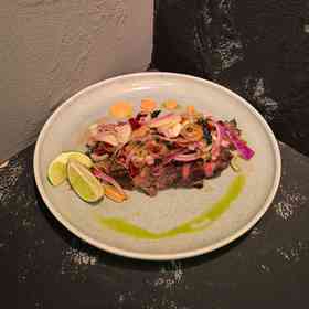 炭烤安格斯腹心肉配呛辣汁