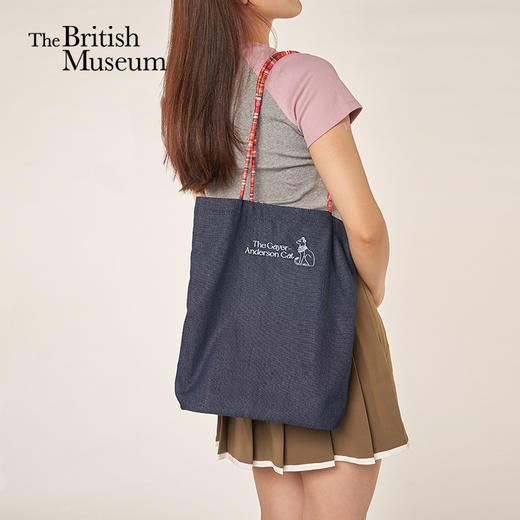 大英博物馆 安德森猫系列正反两用刺绣牛仔单肩包 红格纹 商品图0