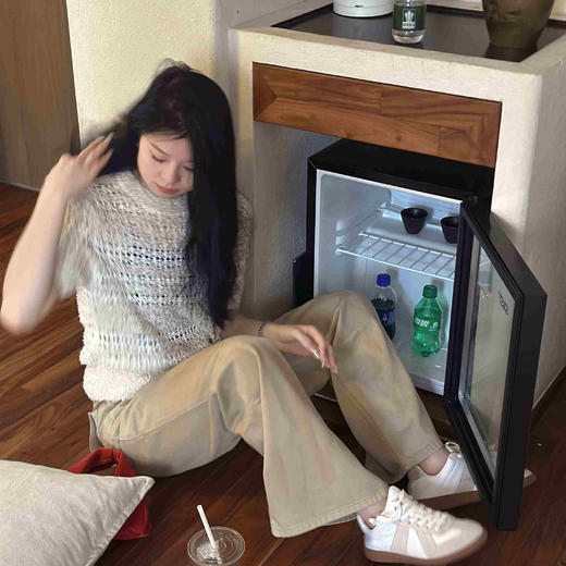 顺丰包邮洛诗琳15502春夏新款设计感双口袋直筒微喇牛仔裤女58284 商品图3