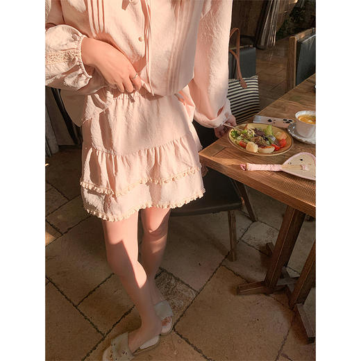 <曾小咸推荐>甜美粉色系带圆领衬衫短裙套装 商品图3