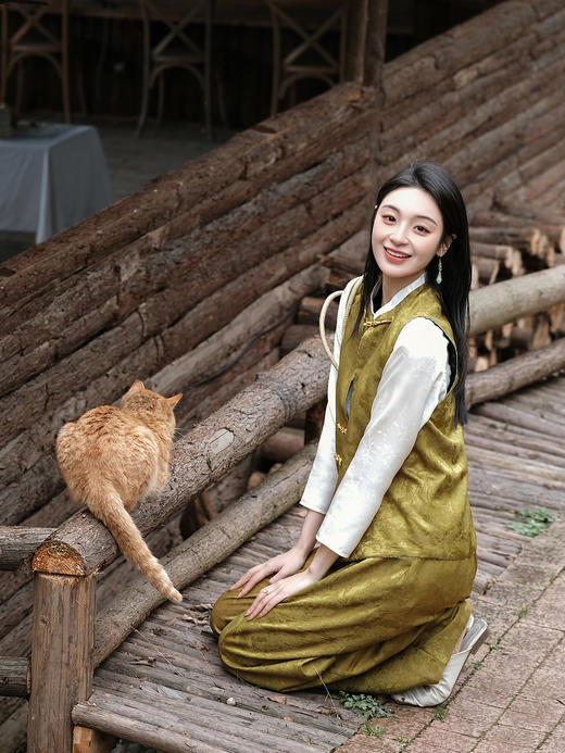 盛唐牡丹| 新禾绿丝毛双面穿裤子 商品图2