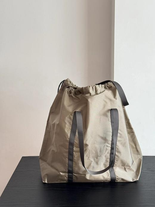 D030635山系风户外休闲机能速感轻量化托特包 商品图1