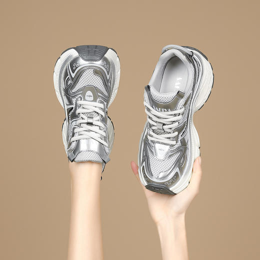 品质好货|Safiya/索菲娅2025复古厚底休闲机能风运动老爹鞋SF43112702 商品图8