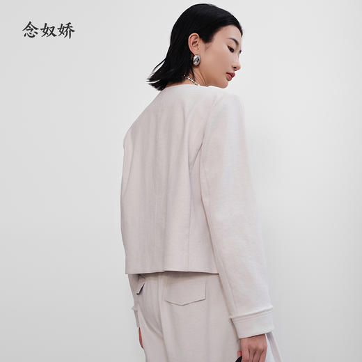 【商场同款】CNX5388 “静奢西装”  冰川灰V领短款西服外套 商品图3