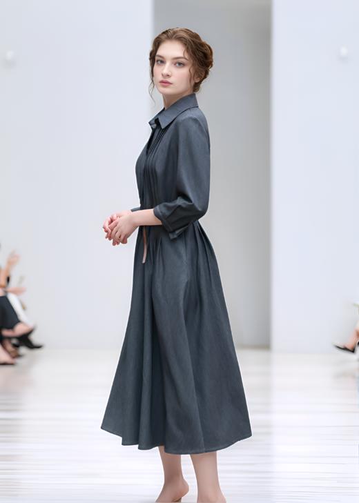 迪奥方肩袖大摆连衣裙 商品图3