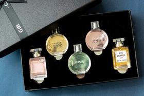 女神节1折抢🌹香奈儿香水5件套，一瓶不到30块！还赠精美礼盒！