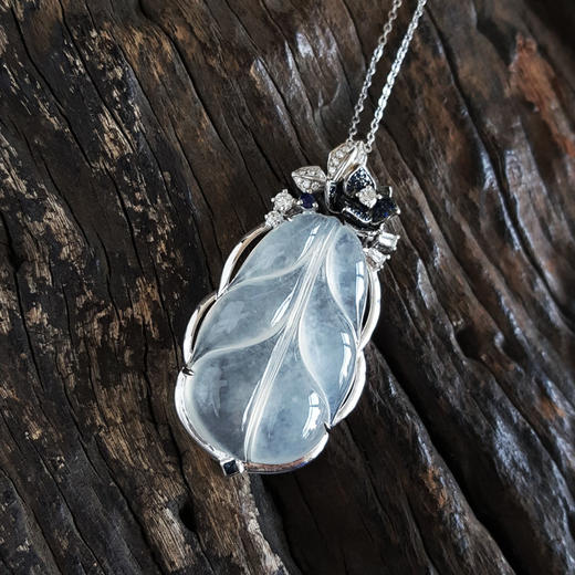 【天然正品】A货翡翠AU750收藏级白金镶钻镶天然冰种叶子（金枝玉叶）翡翠吊坠项链45.6*22.6*8.5MM（皆取最大值）女士现售价：9880！070325AH33 商品图3