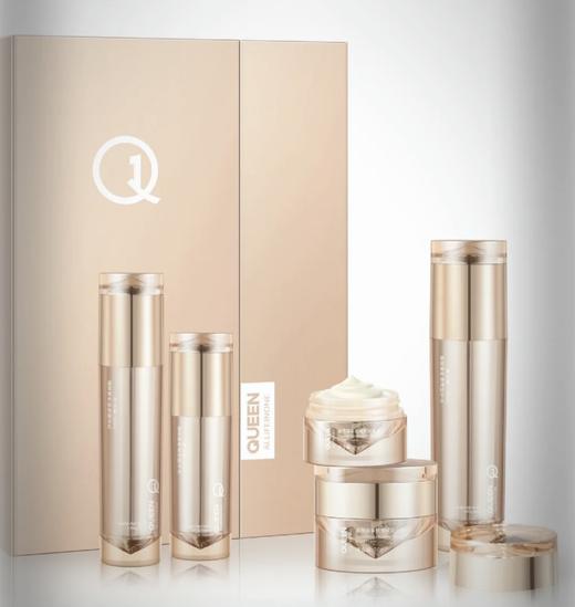 【女神节专享双重豪礼】「拍下即送致臻抚纹眼霜1瓶+抗皱紧致晚霜1瓶」【对标海蓝之谜】TopC贵妇套盒「QUEEN ALLIFEINONE鎏菁系列」五件套 商品图0