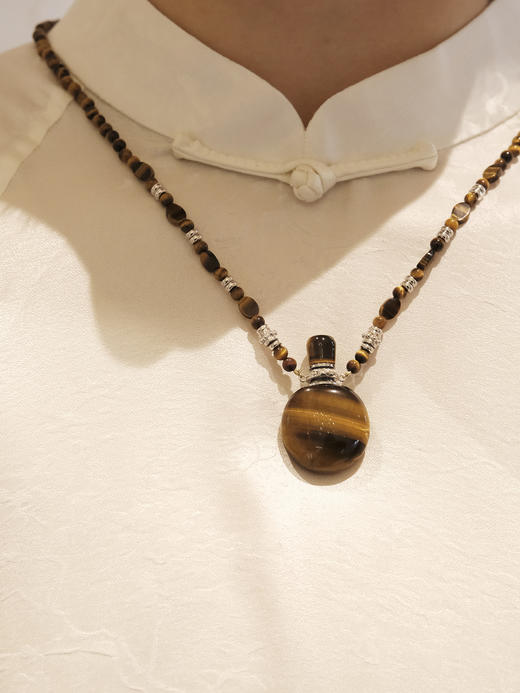 MELI&MOLI |黄虎眼石中号扁圆吊坠W银珠点缀虎眼石珠串项链—五行之土 商品图0