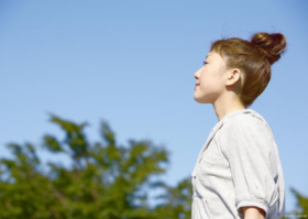 深呼吸，是给肺做“大扫除”