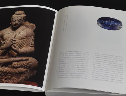 《中国造像之美：丝绸之路上的石窟艺术与文明流变》，16开，软精装，230*285mm，陈柯翰、王凯编著，中央编译出版社2025年一版一印，300页，定价198元，普通版售价178元，双编者签名198元 商品图7