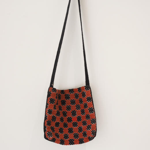 纯在·老绣布 手工斜挎单肩包 商品图0