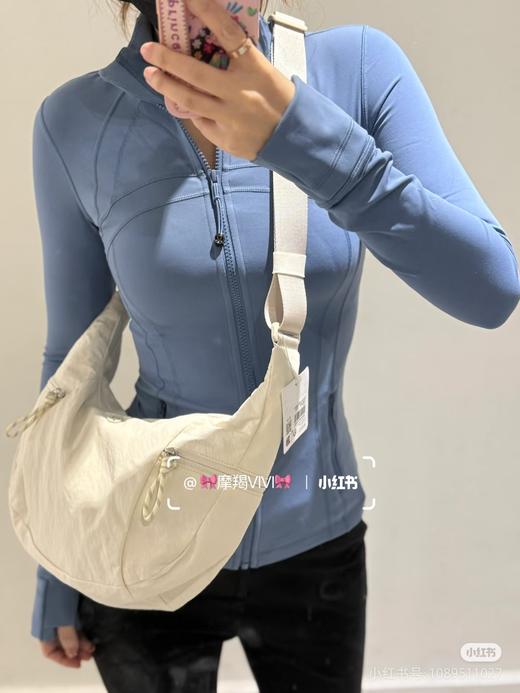 lululemon Slouchy斜跨运动牛角包 6L/13L  太好看啦 复古时髦又大气 （MT） 商品图2