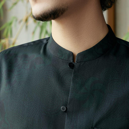 【特价】【中华立领】柒牌短袖衬衫男士夏季2025新款时尚国潮满印休闲衬衣128A71760 商品图3