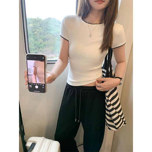 <曾小咸推荐>现货秒杀！微信超特价！2色简约撞色边修身显瘦短袖 日常119.99 立减60 秒杀59.99！ 商品图2