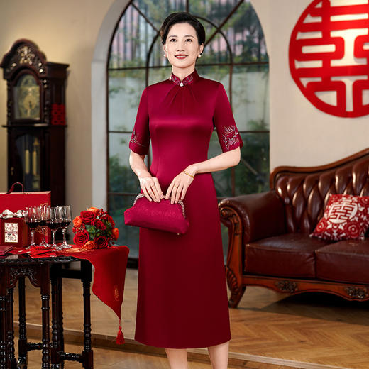 LHS-CB138新款高端喜婆婆婚宴旗袍 年轻新娘中式婚宴礼服 春夏季裙子 商品图0