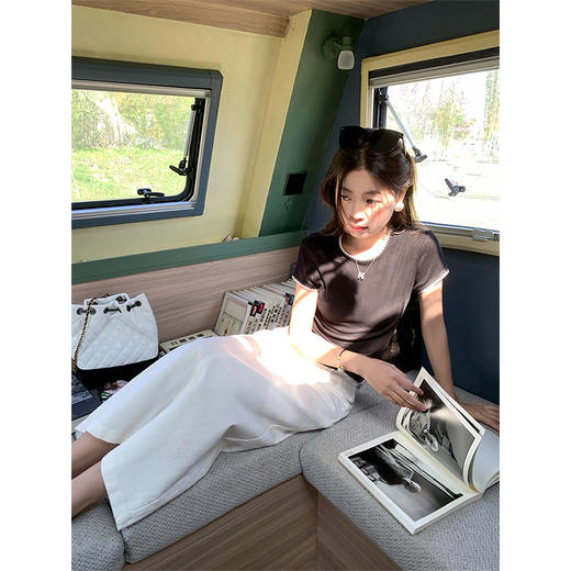 <曾小咸推荐>现货秒杀！微信超特价！2色简约撞色边修身显瘦短袖 日常119.99 立减60 秒杀59.99！ 商品图5