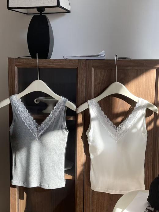 螺纹显瘦蕾丝花边带胸垫背心打底 商品图0