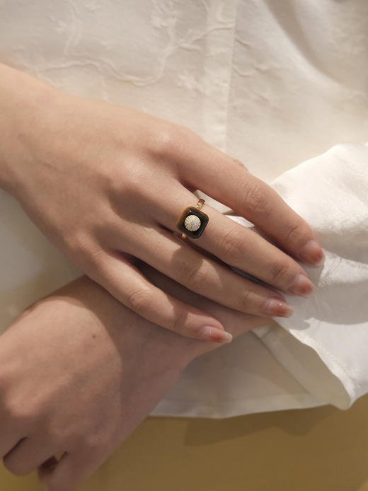 MELI&MOLI |黄虎眼四方瓶均码可调925银镶石香薰戒指—五行之土 商品图2