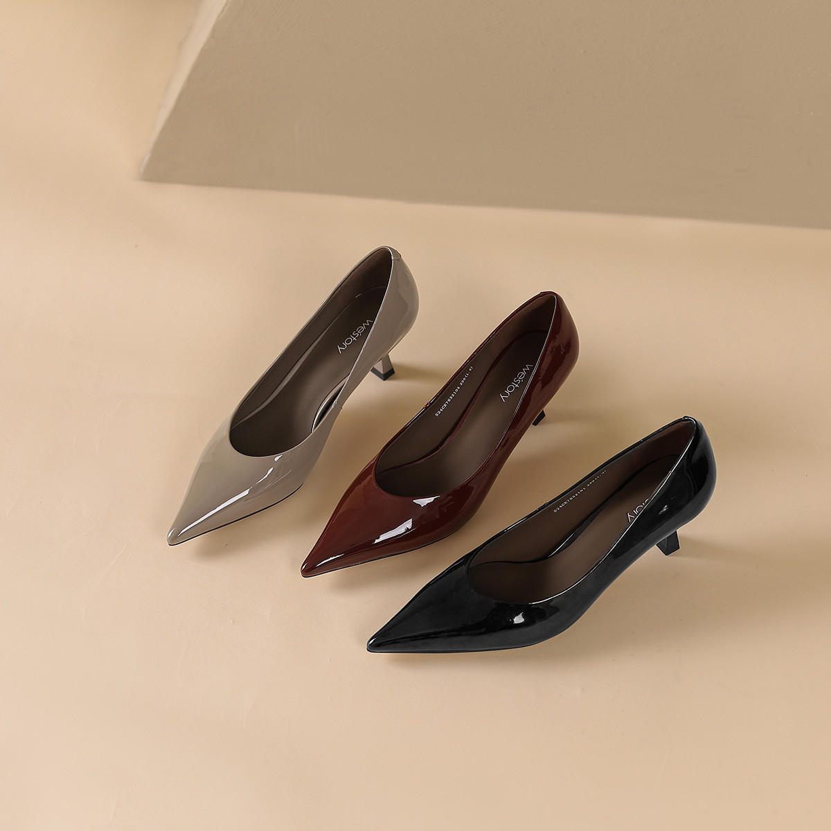 westory新款纯色舒适优雅气质小尖头细高跟单鞋S24CE75321