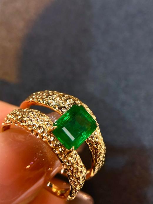 1.7ct刻面祖母绿戒指 商品图0