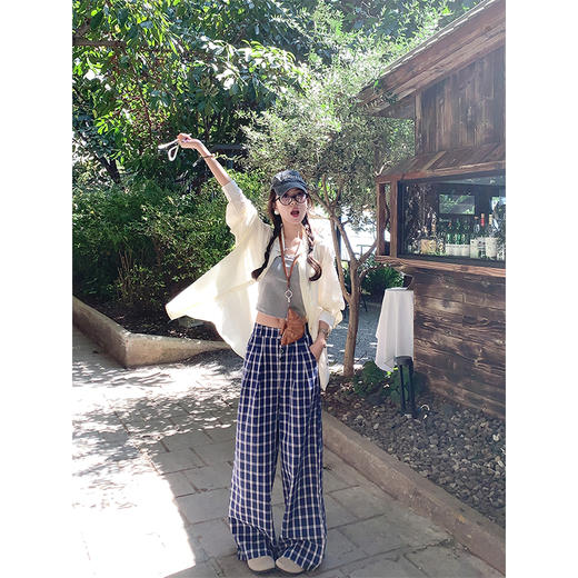 <曾小咸推荐>百搭衬衫灰色背心格子休闲裤 商品图5