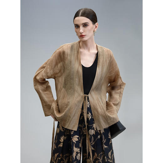 COCOBELLA古法陈皮炒色绣花国风短外套莱赛尔系带开衫SC3018 商品图0