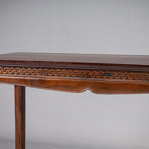 清 红木透雕万字纹高束腰条桌 商品图1