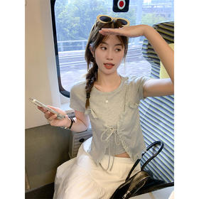 <曾小咸推荐>设计感假两件浅花灰圆领短袖T恤