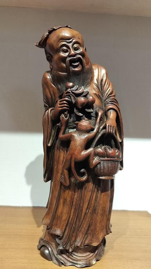 东方朔偷桃竹根雕36*11cm 商品图0