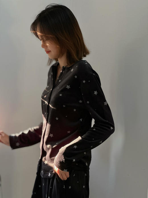 把繁星穿身上！双面超细水晶绒家居服 小领双侧首要设计更显瘦 糯叽叽软绵绵 亲肤温暖 商品图3