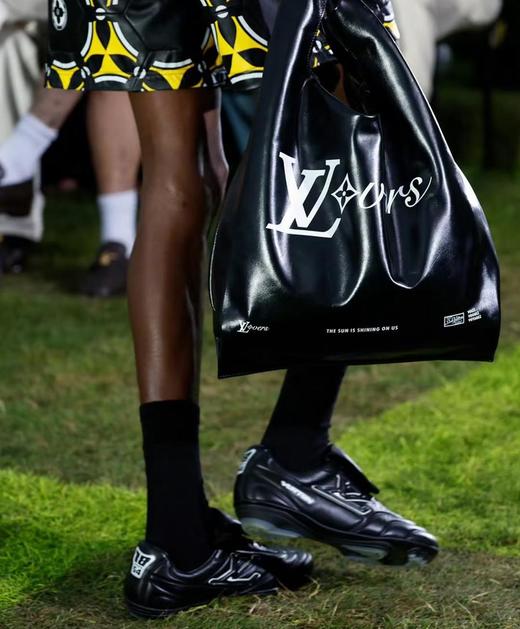 驴家情侣款休闲运动鞋足球鞋穿上就时髦精这款FootprintSoccer运动鞋（HC） 商品图6