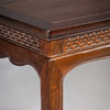清 红木透雕万字纹高束腰条桌 商品缩略图3