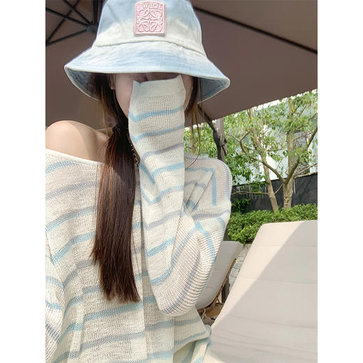 <曾小咸推荐>韩系蓝色条纹针织宽松罩衫T恤【预售3-15天发货】 商品图0