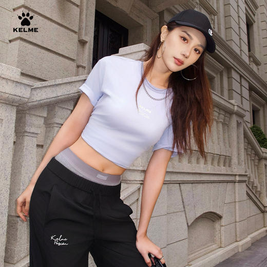 卡尔美新款马德里浪漫之境系列女士圆领短袖T恤 商品图0